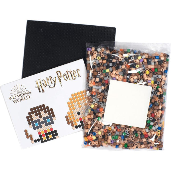 HARRY POTTER SCRAPBOOK PAPER / CARDSTOCK SET with GOLD ACCENTS ! - SIN –  BARBS CRAFT DEPOT