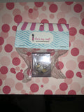 DRESS My CRAFT - HONEYBEES Miniatures  -  So Cute ! Use for Cards, DOLLHOUSEs  and , Crafts ** 2 PIECEs **